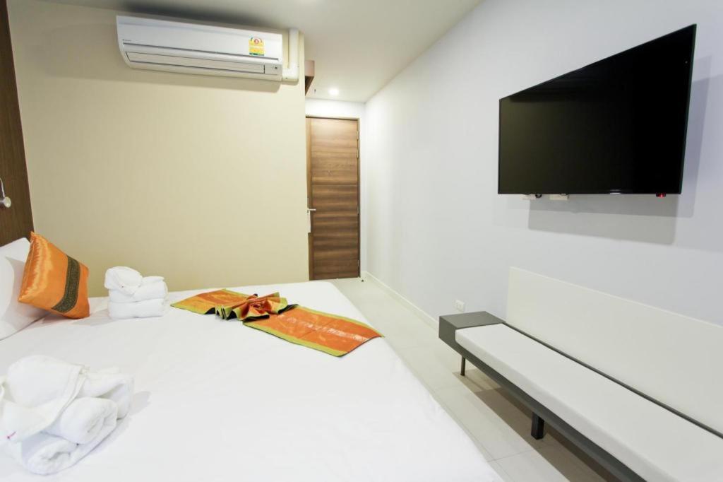 Patong Elegancy Sansabai Hotel מראה חיצוני תמונה
