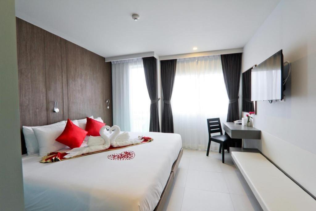 Patong Elegancy Sansabai Hotel מראה חיצוני תמונה