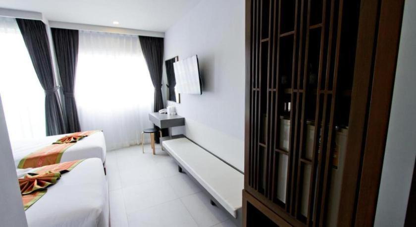 Patong Elegancy Sansabai Hotel מראה חיצוני תמונה