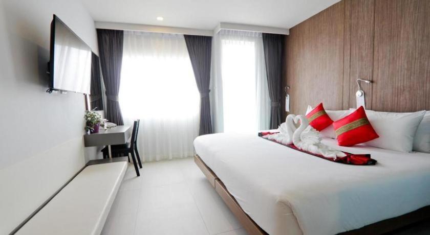 Patong Elegancy Sansabai Hotel מראה חיצוני תמונה